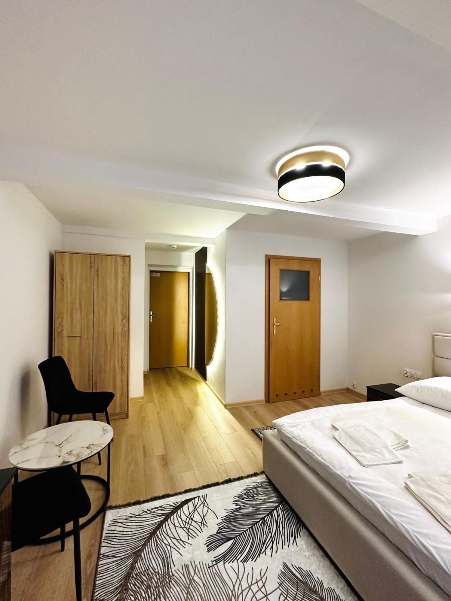 Motel Za Miedza Bralin Eksteriør bilde