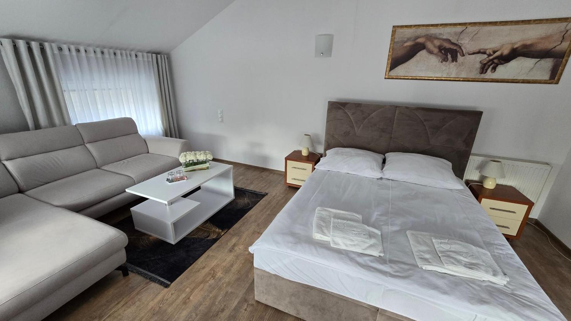 Motel Za Miedza Bralin Eksteriør bilde