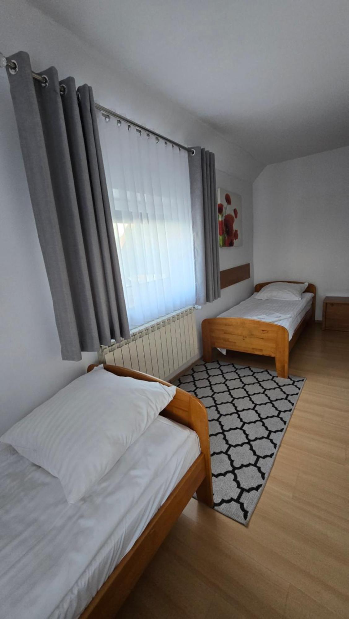 Motel Za Miedza Bralin Eksteriør bilde