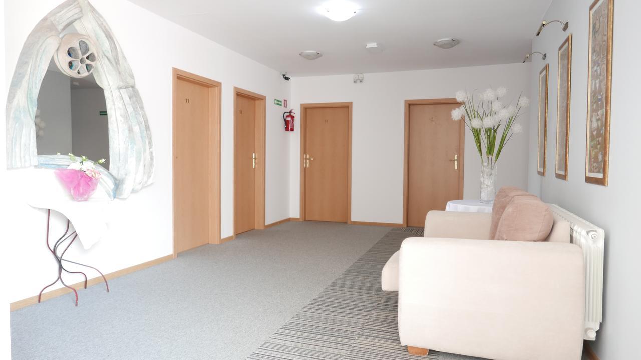 Motel Za Miedza Bralin Eksteriør bilde